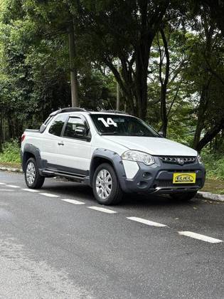 FIAT STRADA 1.8 MPI ADVENTURE CD 16V FLEX 2P MANUAL FIAT STRADA 1.8 MPI ADVENTURE CD 16V FLEX 2P MANUAL